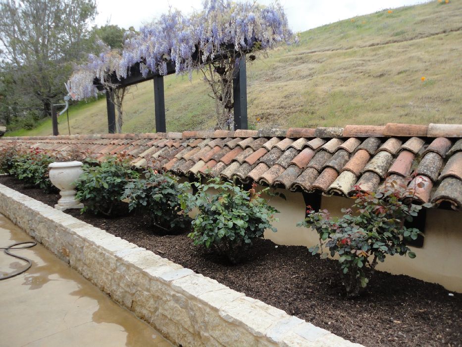 Up to 5 Cubic yards Delivered & Installed  - Pro Mulching Redwood City